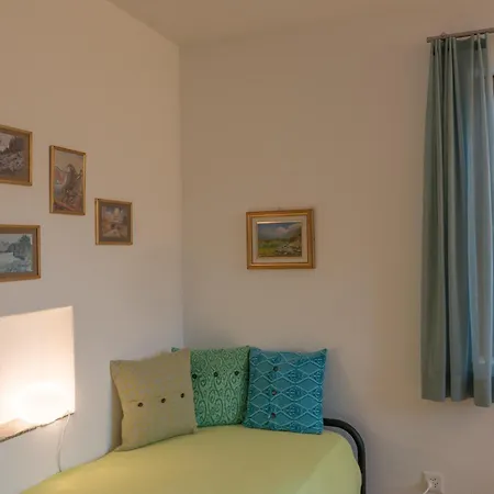 Chesa Clos Apartment